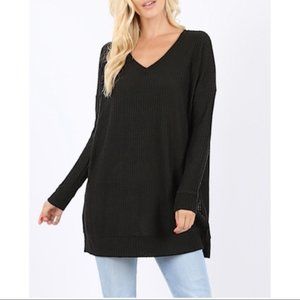 Zenana Outfitters waffle knit black V-neck oversize long sleeve top
